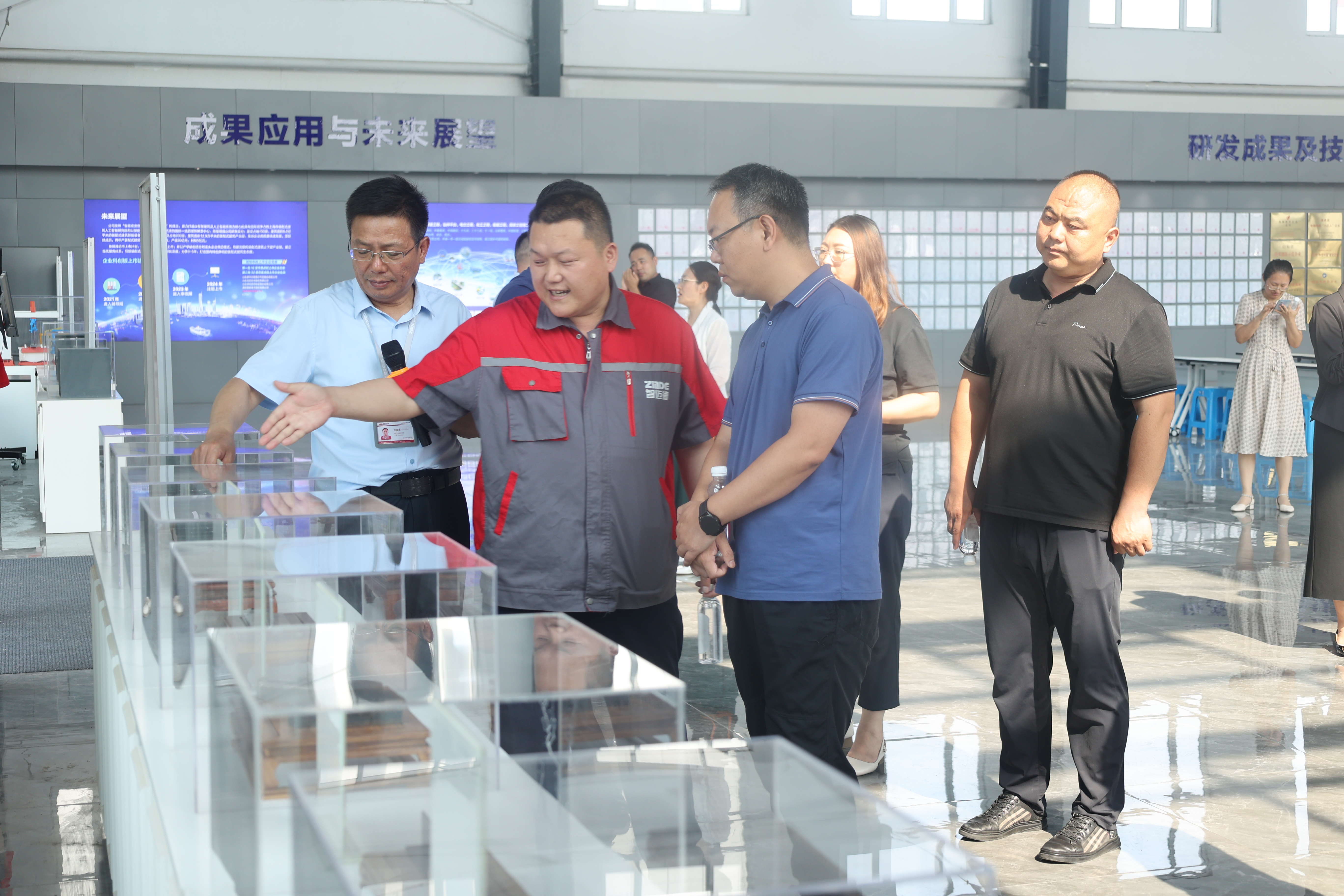 市青年企業(yè)家協(xié)會(huì)來智邁德觀摩交流