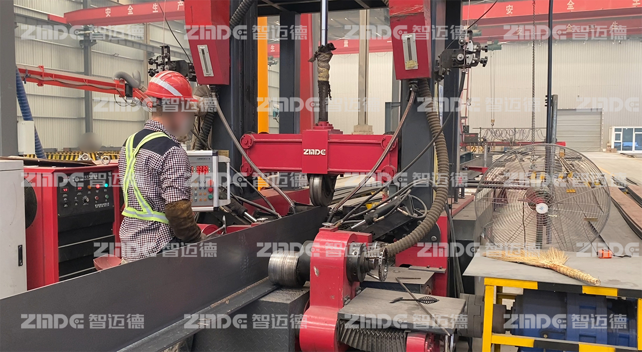 一臺(tái)更比三臺(tái)強(qiáng)，山東某鋼構(gòu)廠靠它提質(zhì)增效！